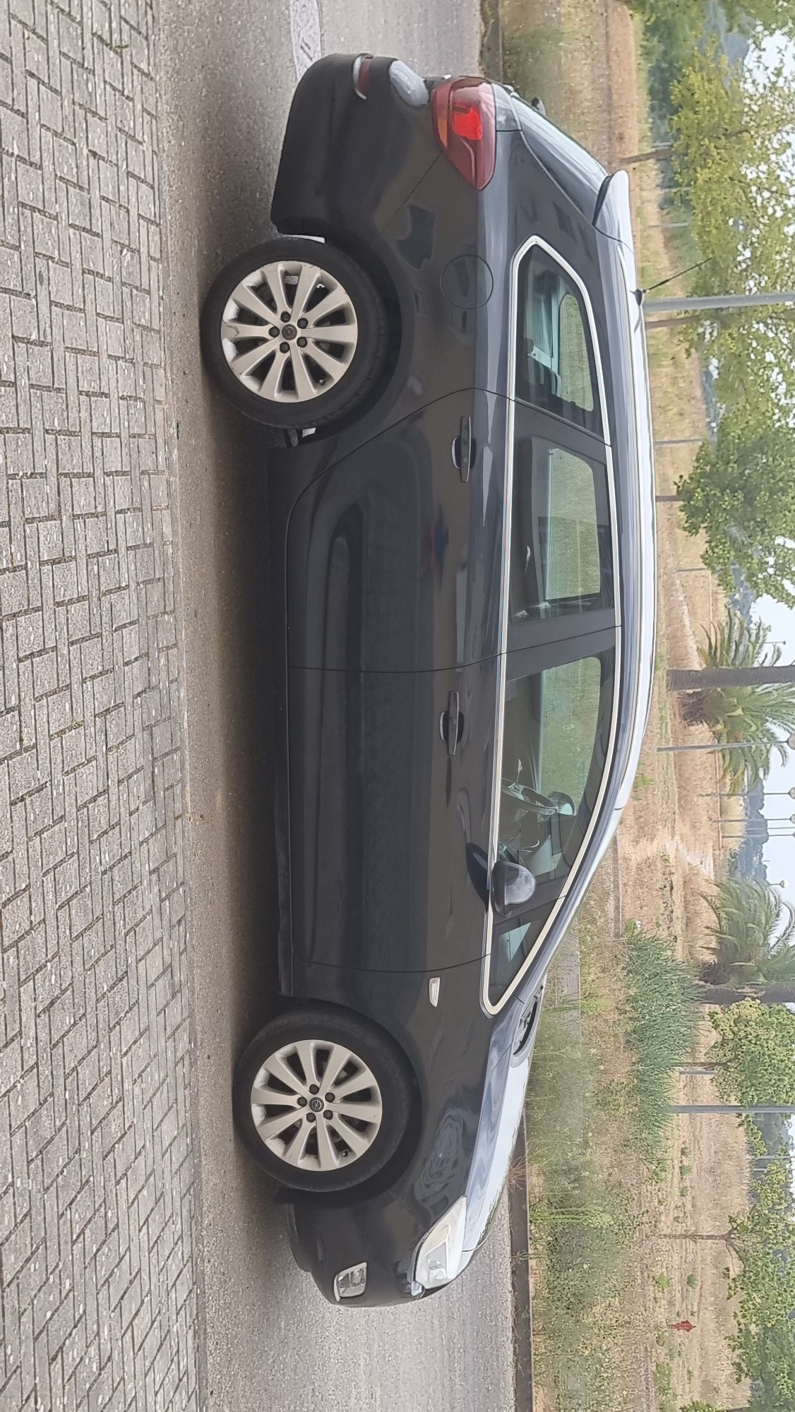 189000km Astra sports tourer 1.3cdti 2012