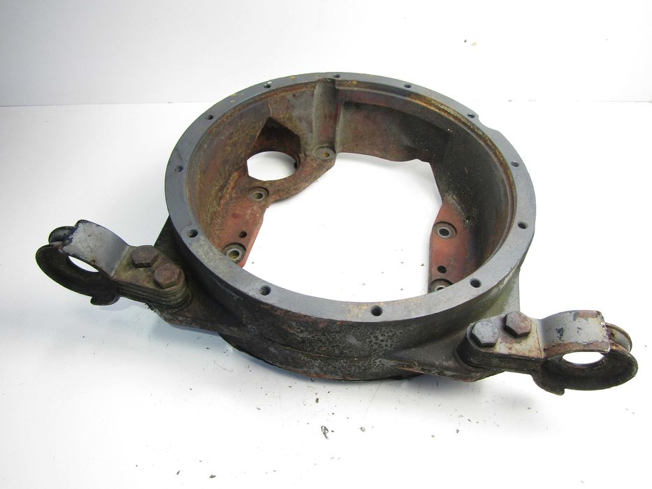 Deutz F2L1011F 1011 obudowa koła zamachowego kołnierz dystans