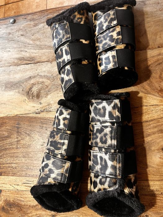 Ochraniacze z futerkiem dla konia 4 szt.