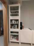 Witryna IKEA Besta biała + nóżki