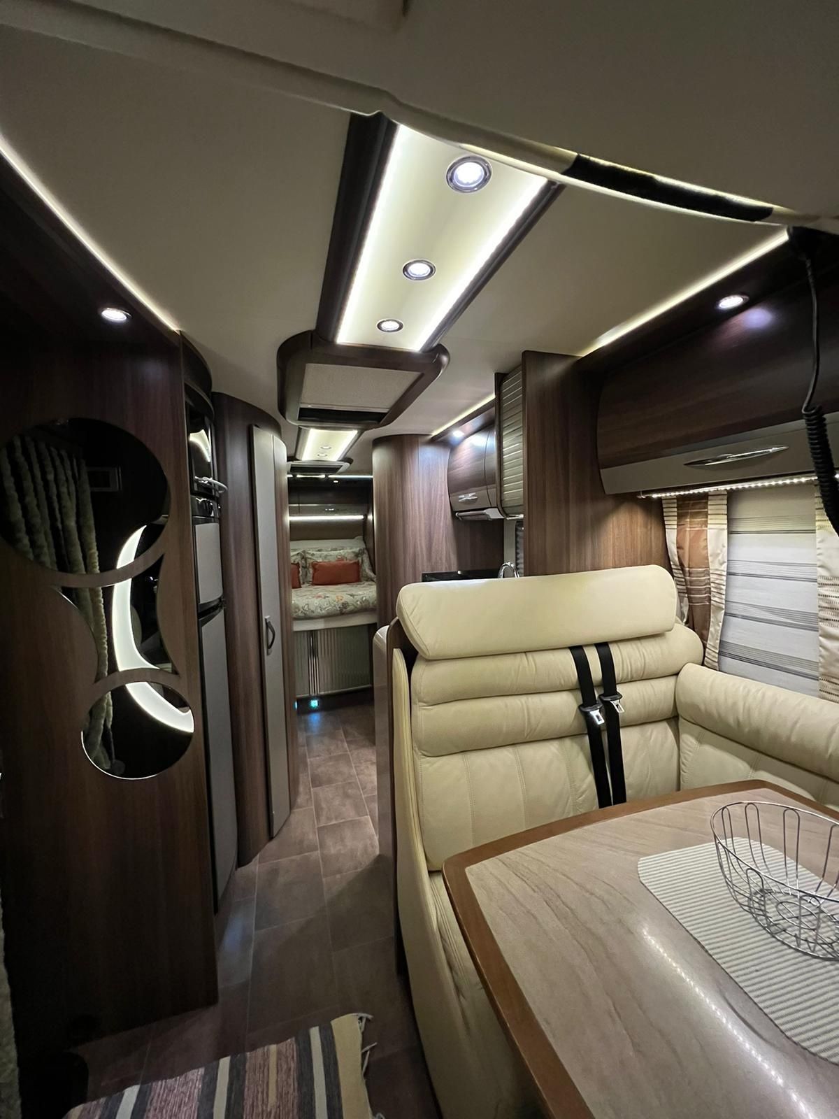 Autocaravana burstner elegante I 730