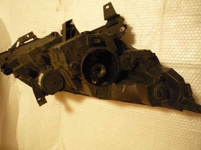 Lampa przednia Opel Zafira C