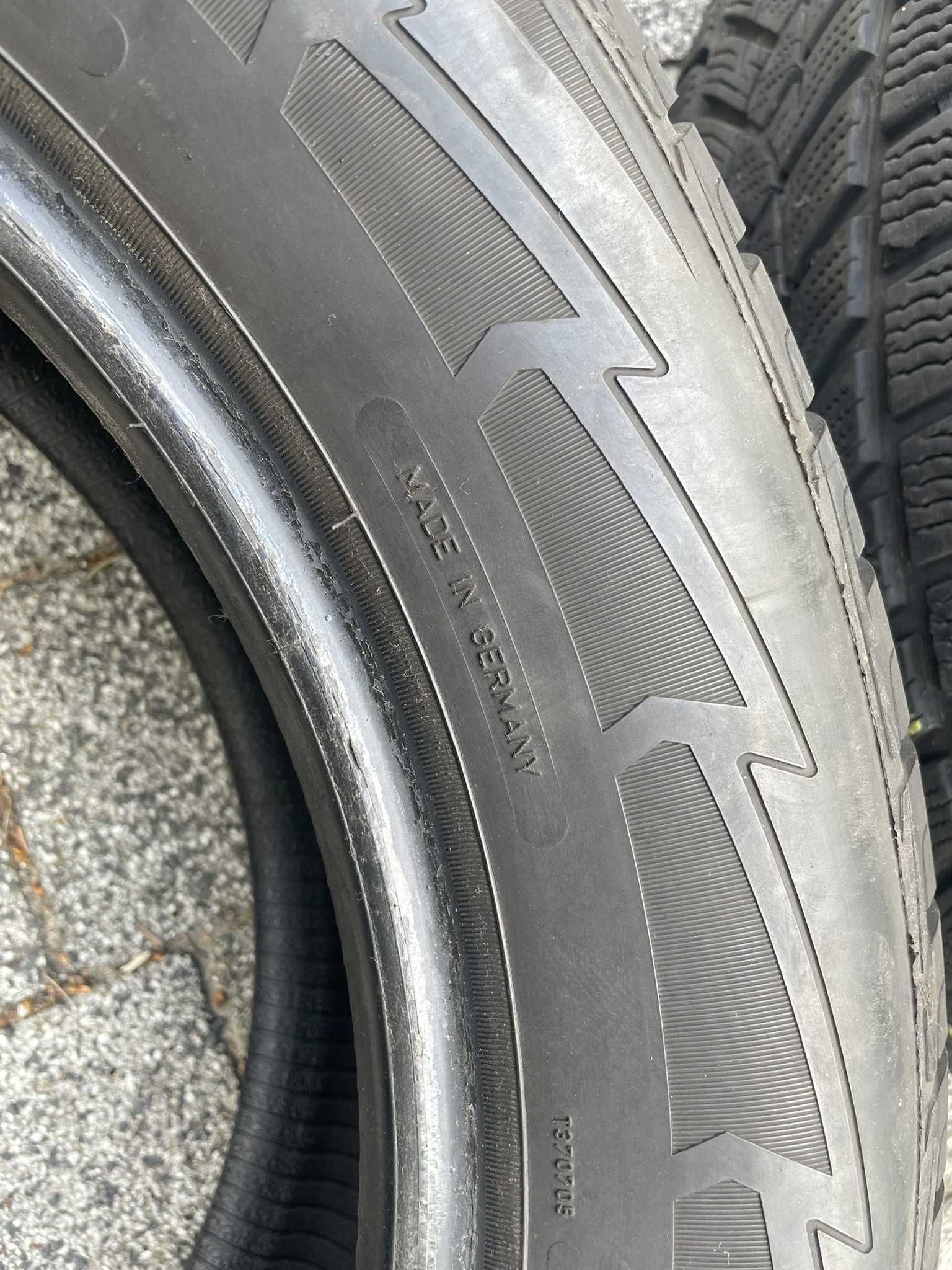 Zimowe opony Goodyear 235/60 R18 107H – Honda CR-V 2020