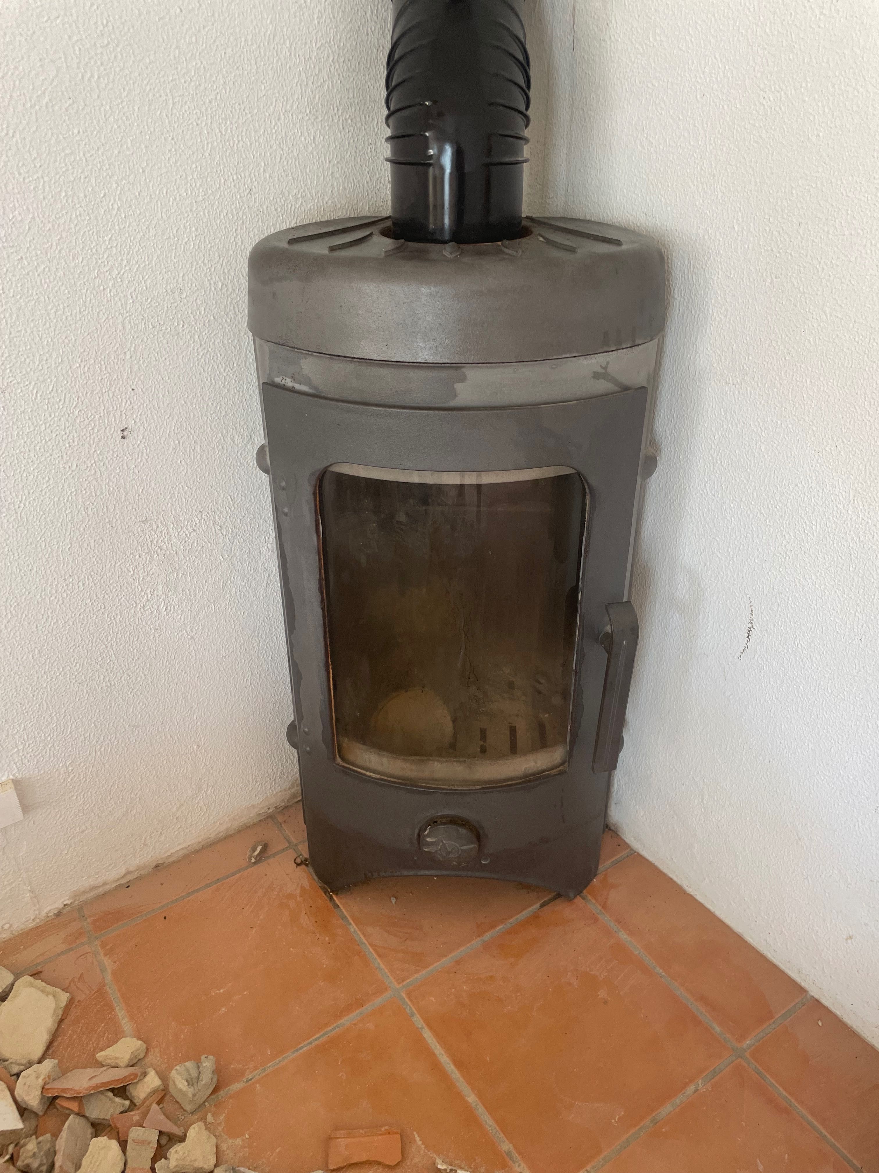 Salamandra de ferro antiga