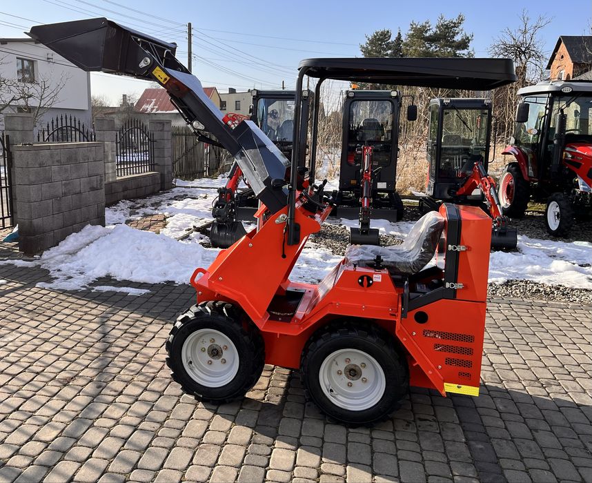 Miniładowarka SANMAR SM-Z480