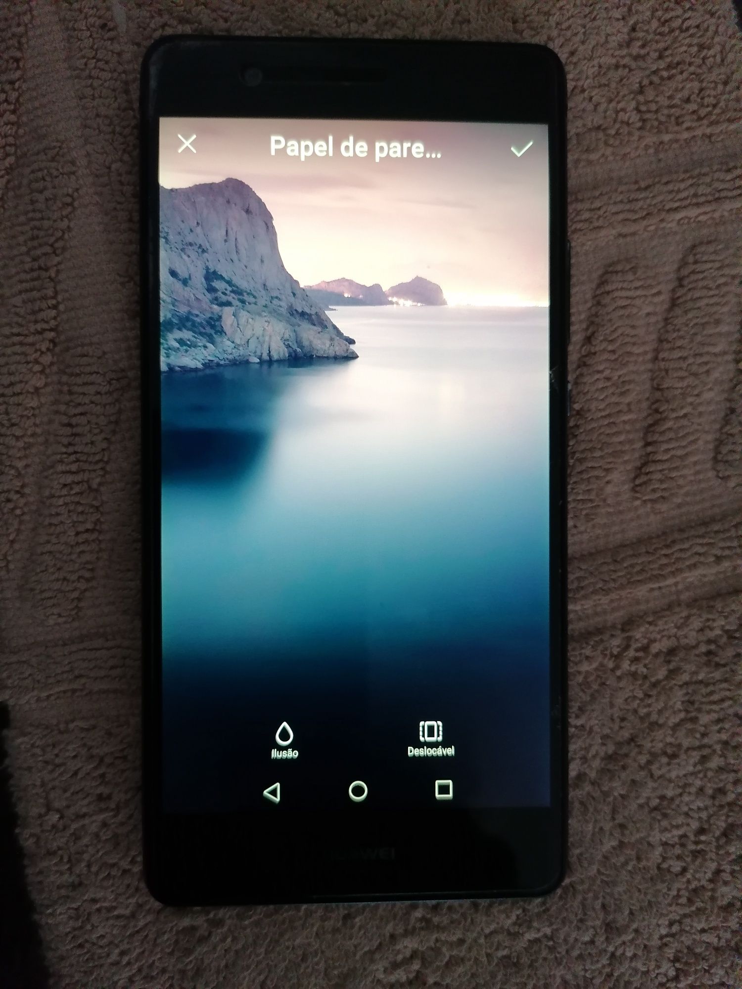 Huawei P9 lite estado novo, com capa e proteção  em vidro.