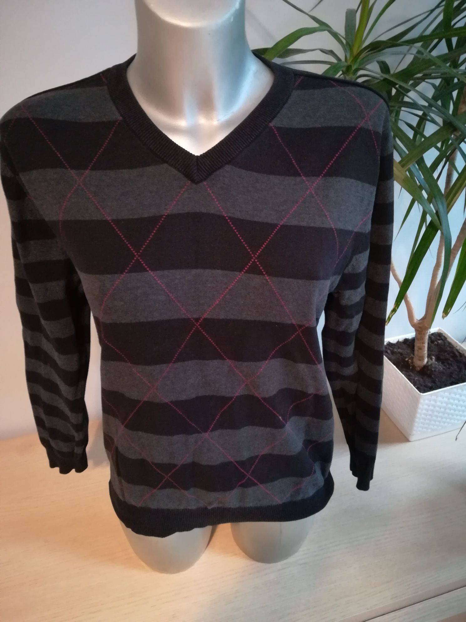 Sweter męski w serek roz S Angelo Litrico