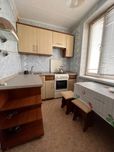 Продам 2к квартиру біля метро Студентська