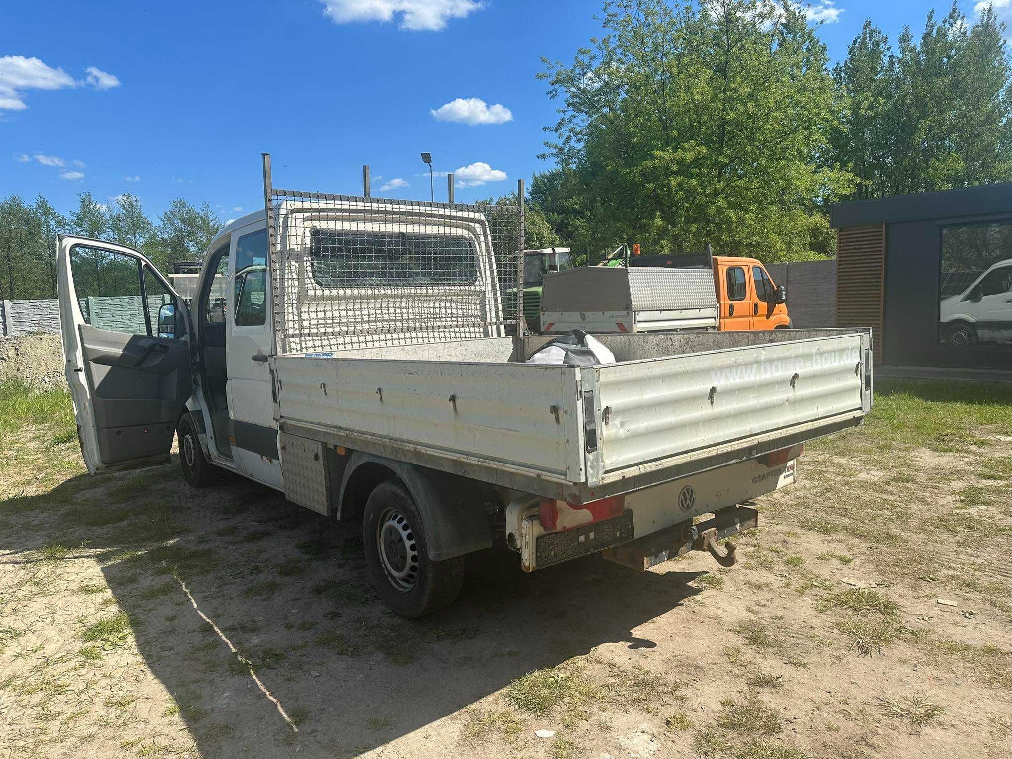 Volkswagen Crafter 2009r 2,5l diesel 7 osób