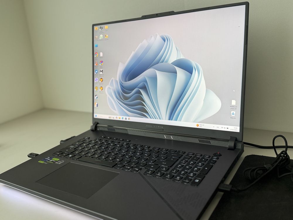 ASUS ROG Strix G18