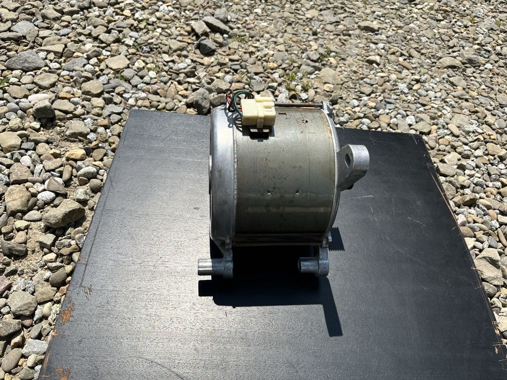 Silnik pralki IB-MEI WH12 2/12-1584 – 230V 100W – Sprawny