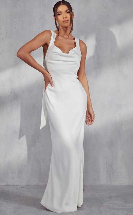 satynowa maxi ślubna odkryte plecy poprawiny przebranie przyjęcie