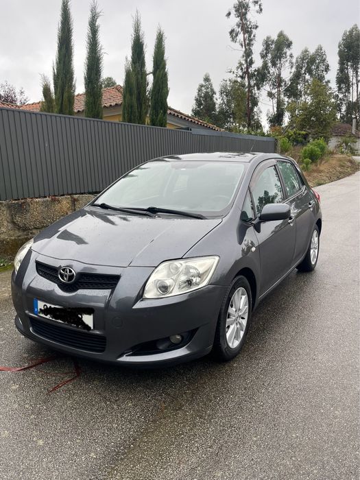 Toyota Auris 1.4 D4D Caixa Automática