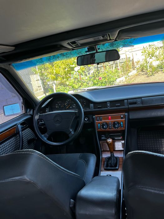 Mersedes Benz W124 2.5
