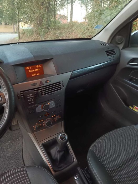 Opel Astra 1.4 90cv, versão Cosmo