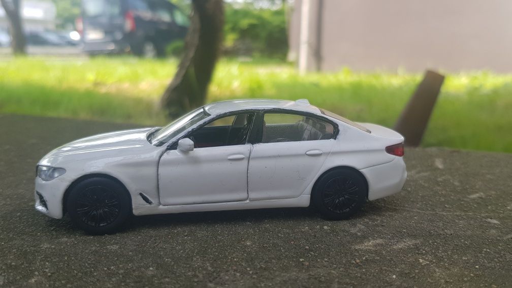 BMW f90 xdrive _ G30 М550i