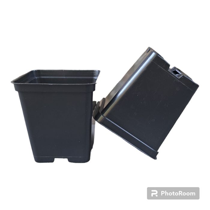 Doniczki produkcyjne P9 0,6L