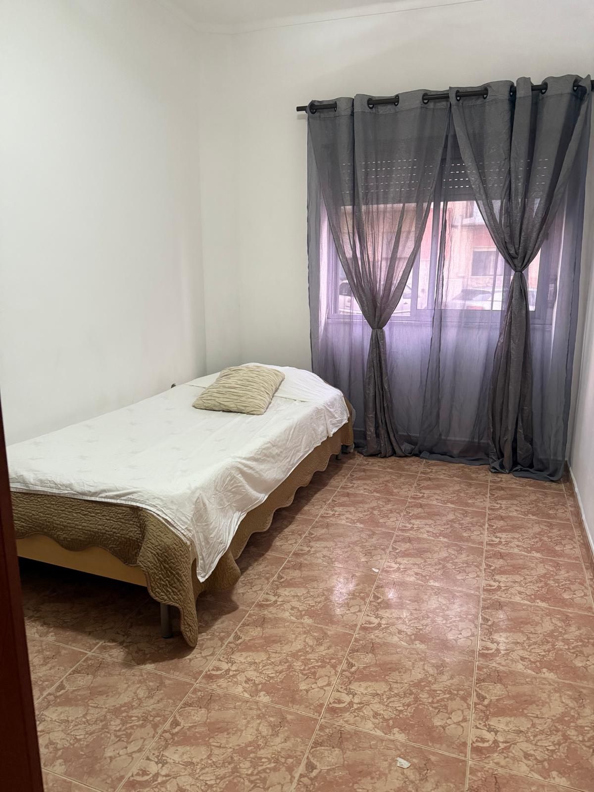 Arrendo quartos para solteiro e localização Barreiro Lavradio