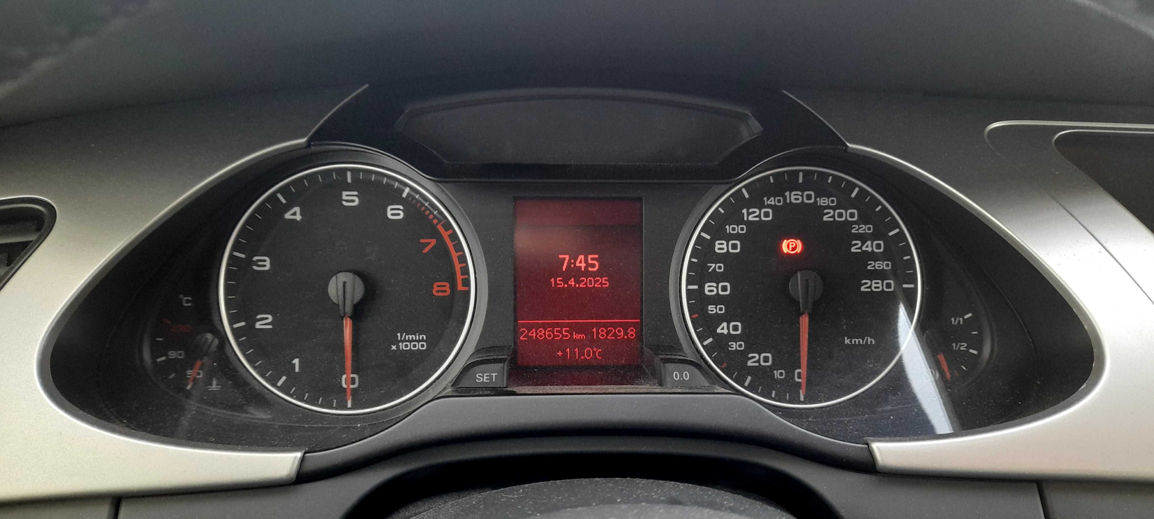 Audi A4 B8 gasolina 211cv Carrinha espaçosa, potente e bem estimada