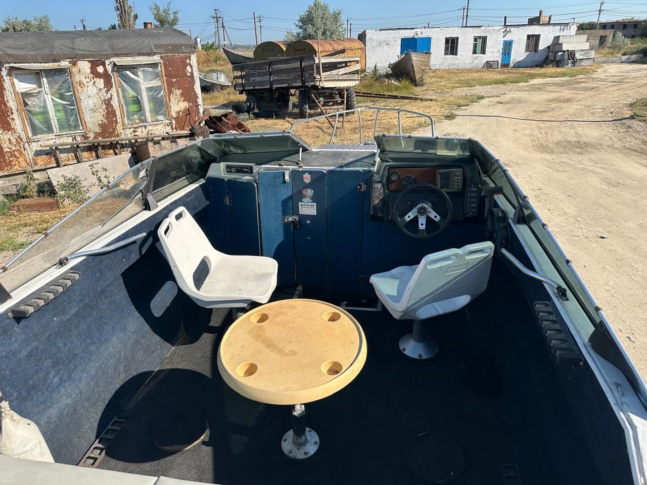 Катер Bayliner Capri
6 метров 
Мотор Хонда 90 сил 
Документы в наличий