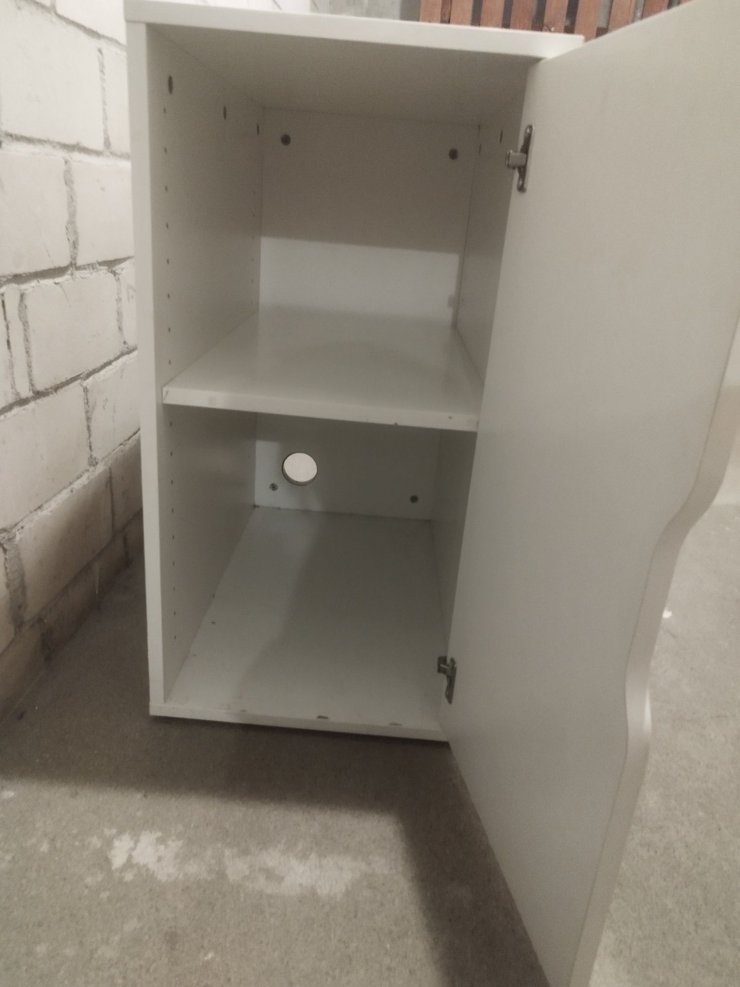 Rezerwacja Szafka komputerowa Ikea alex