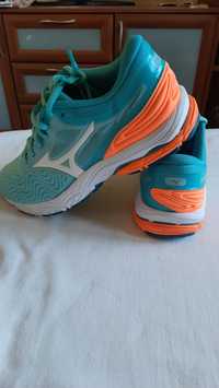 Mizuno Wave Prodigy 4