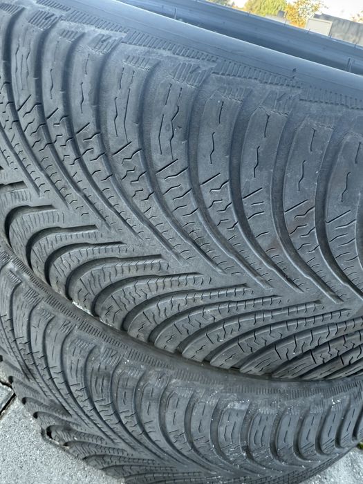 2 pneus 195/50 r16 bom estado