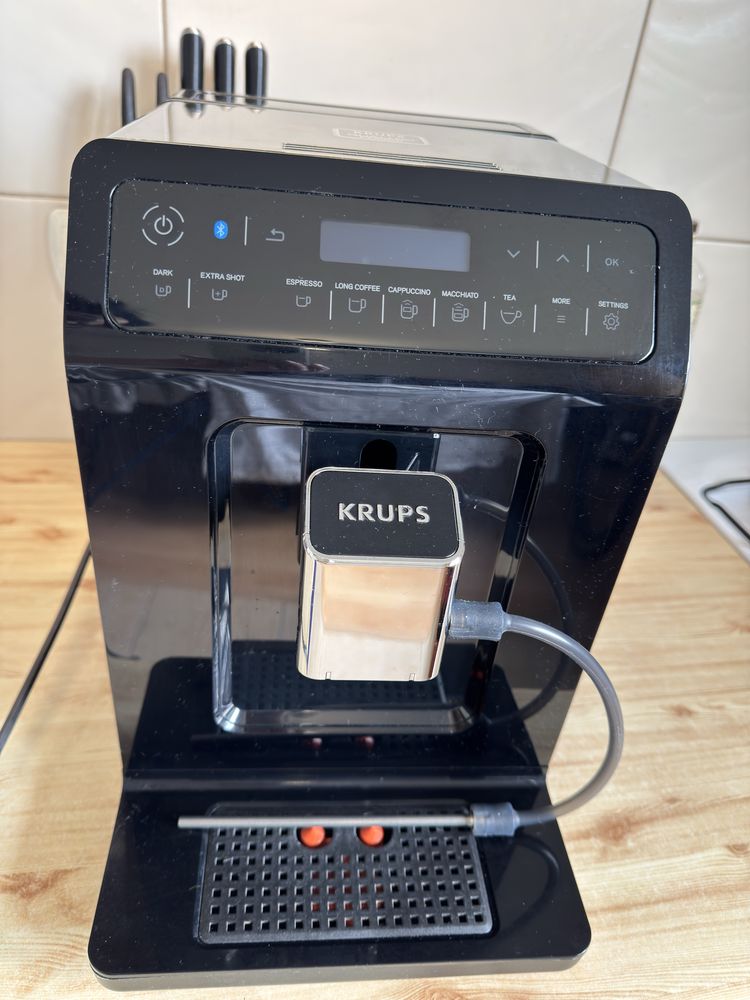 Ekspres Krups EA89 uszkodzony