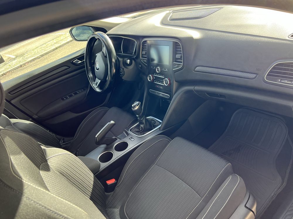 RENAULT MEGANE SPORT TOURER