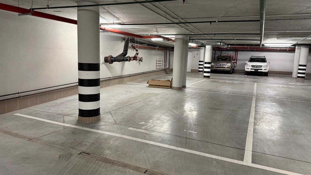 Любые Паркинги 17-35м Новопечерские Липки Гараж Драгомирова Верхогляда