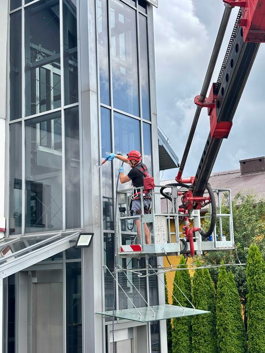Sprzątanie lokali i mieszkań poremontowe, garaży, hale, posadzki