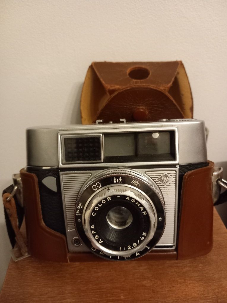 Stary aparat fotograficzny Agfa OPTIMA 1 z pokrowcem starocie