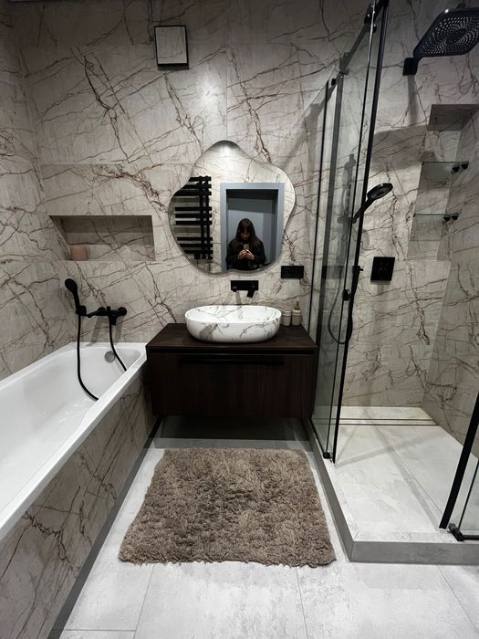 Продаж 1\2 котеджу з ремонтом у Бірках