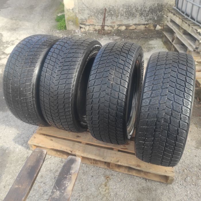 Шина зима  255/55 R18   .