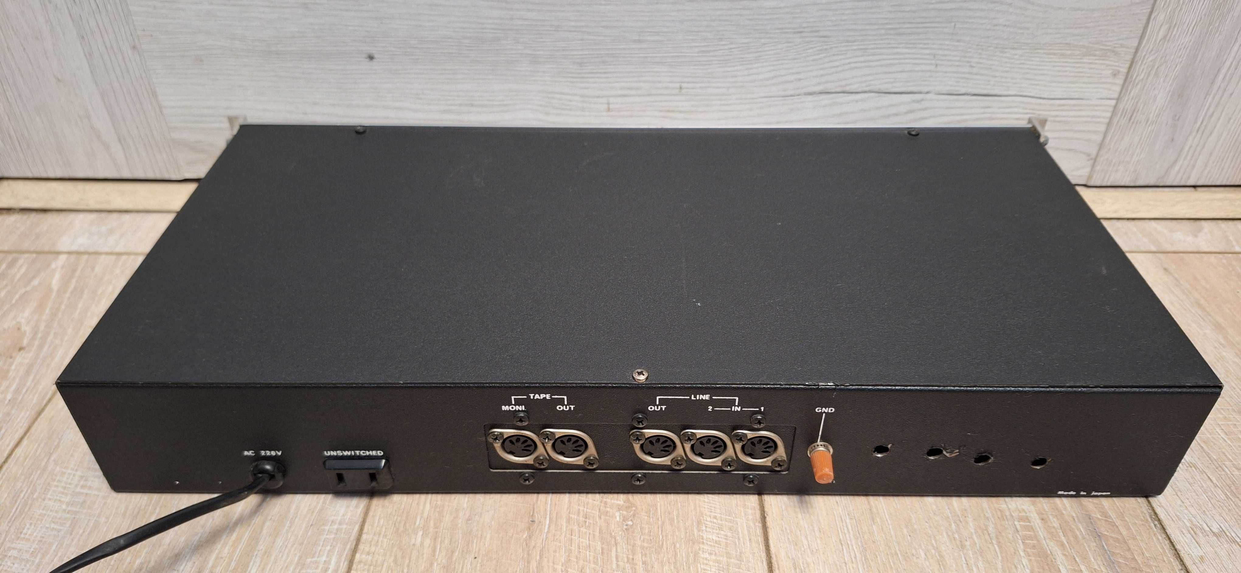 Korektor Stereo Graphic Equalizer AK-8020 ! BDB STAN ! 100 % Sprawny !