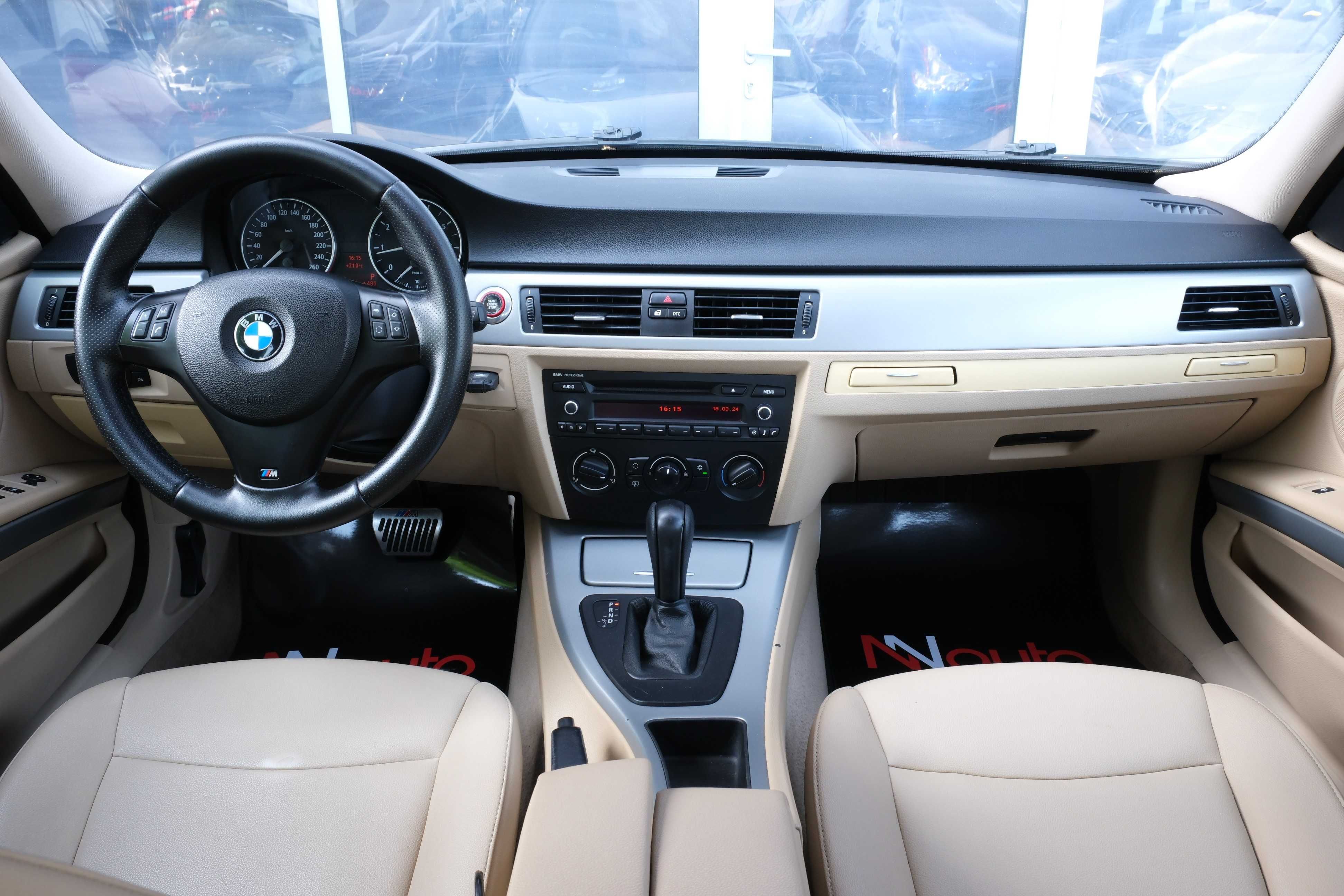 BMW 3 Series Автомобиль