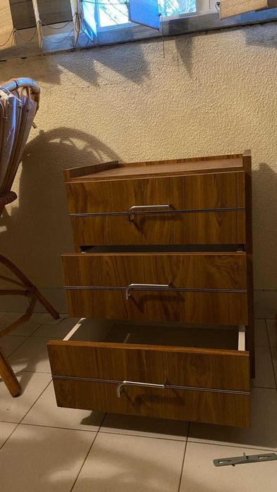 Móvel de Apoio de Escritorio