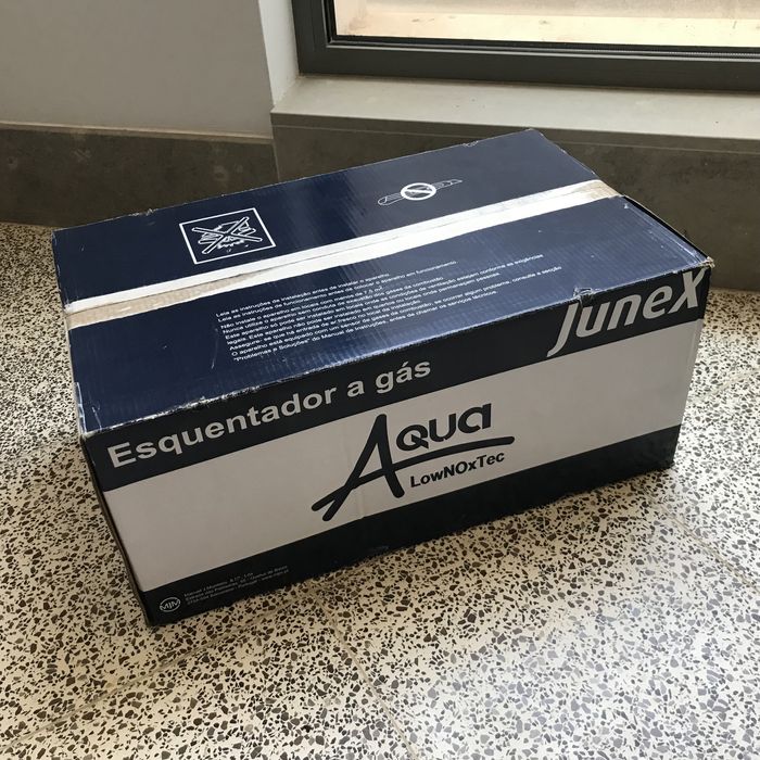 Esquentador Junex, pouco usado, em óptimo estado e para gás natural.