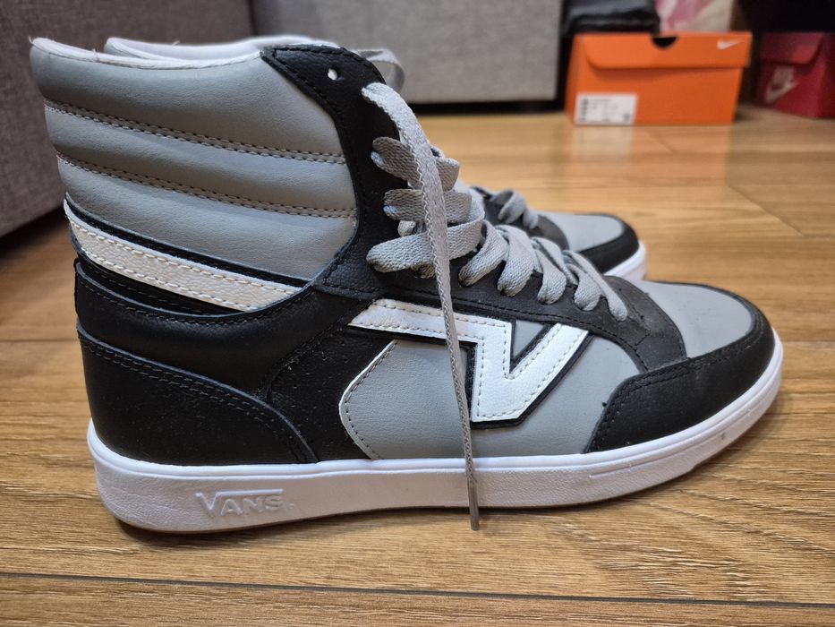 Кросівки Vans 42 розміру ,нові