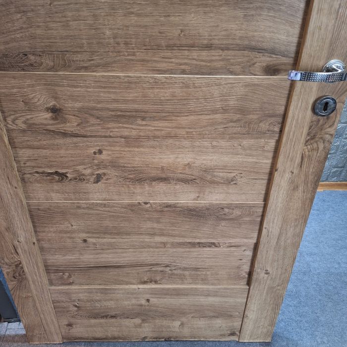 Drzwi pokojowe bez ościeżnicy