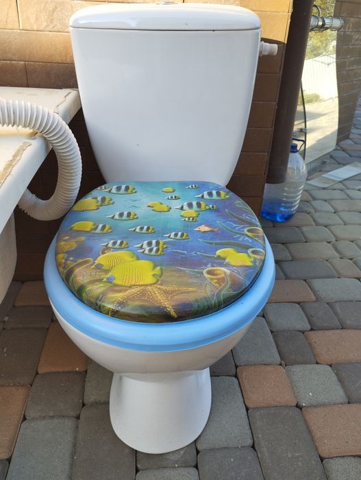 Ванна унітаз продам