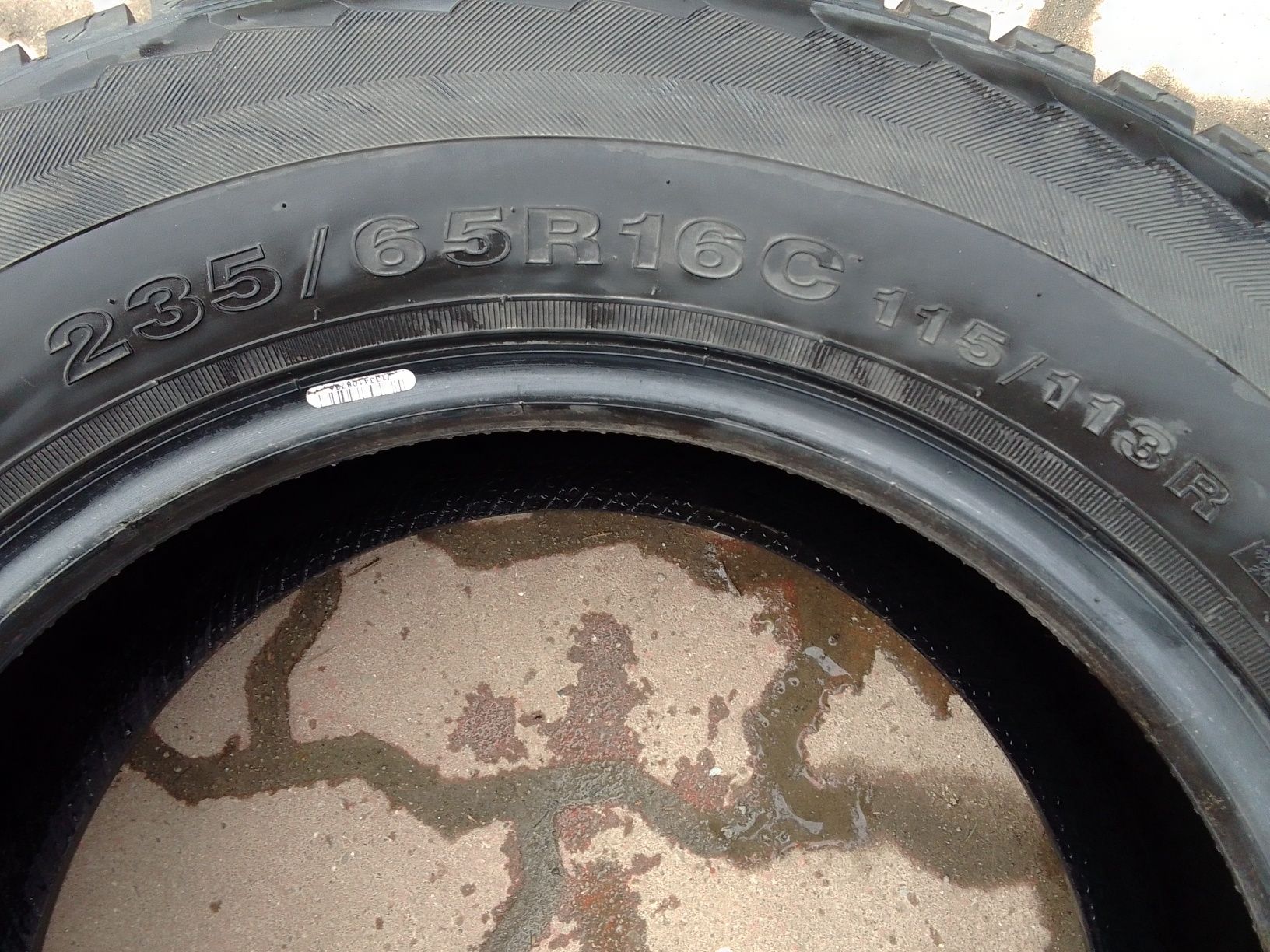 2 Opony zimowe 235/65r16C GOODRIDE 2021r