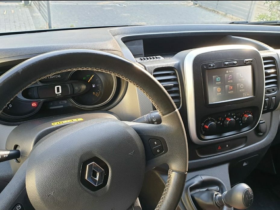 Wypożyczenie Wynajem Busa 9 osobowego TRAFIC, VIVARO