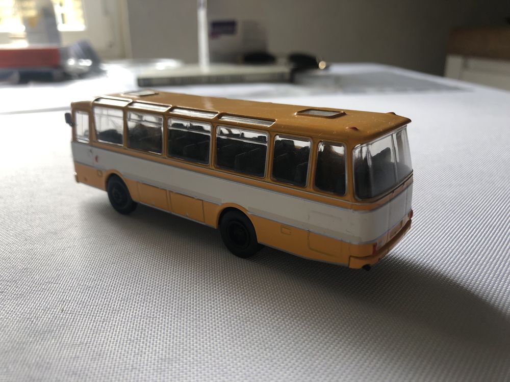 Autosan H9-03. Model kultowe autobusy PRL. Skala 1:72