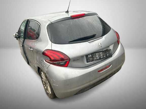 PEUGEOT 208 1.2 THP 61 tys przebiegu automat kolor KCAC NA CZĘŚCI