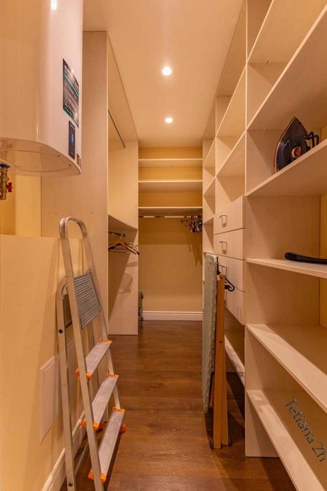 Простора і затишна квартира біля метро Лук’янівська