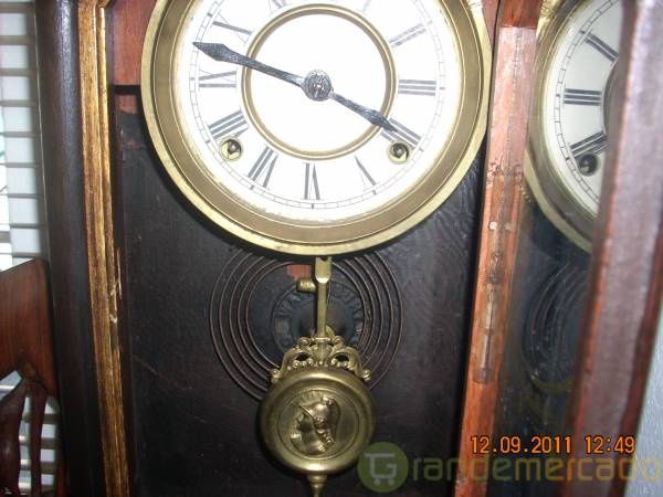Antigo relógio parede / mesa - Fabricado em 1883