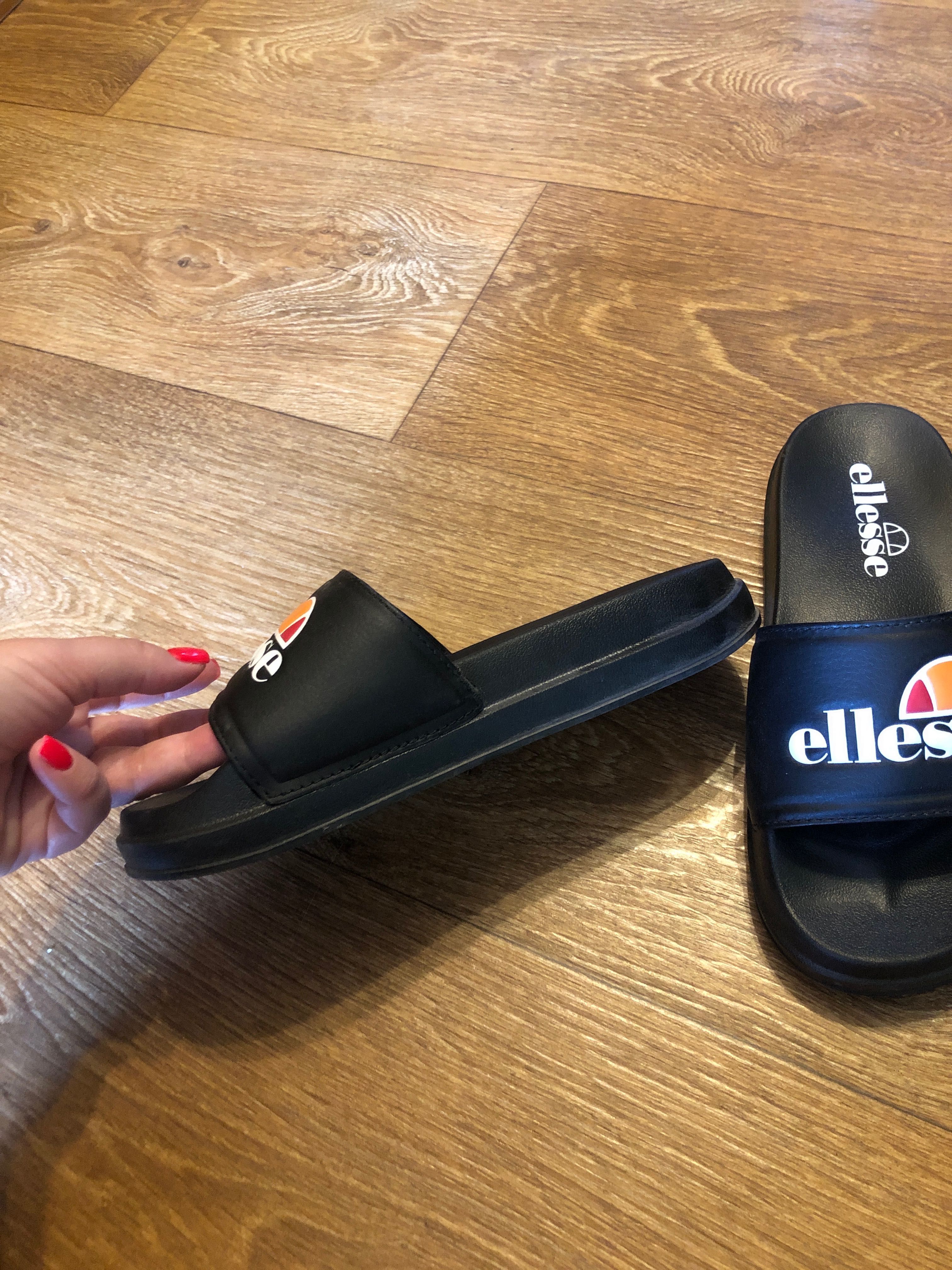 Шльопанці ellesse