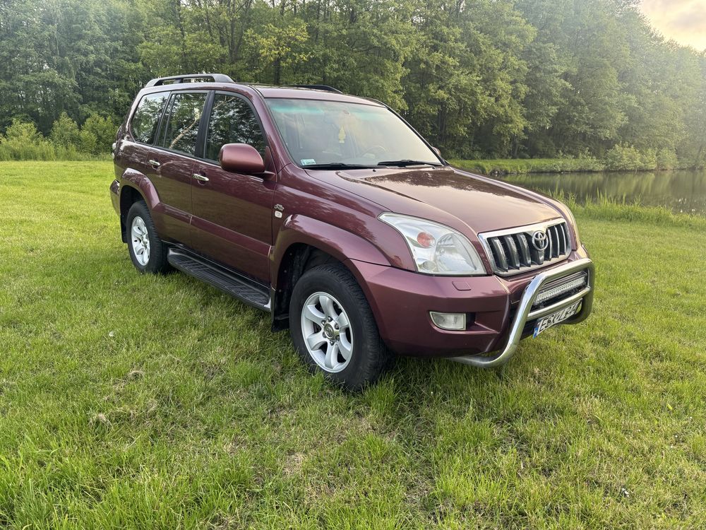 Toyotę Land Cruiser 120