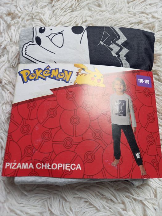 Piżama chłopięca pokemon na długi rękaw rozmiar 110/116